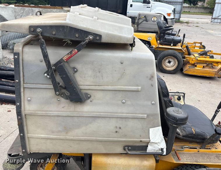 image for item EE3964 Walker MTGHS ZTR lawn mower