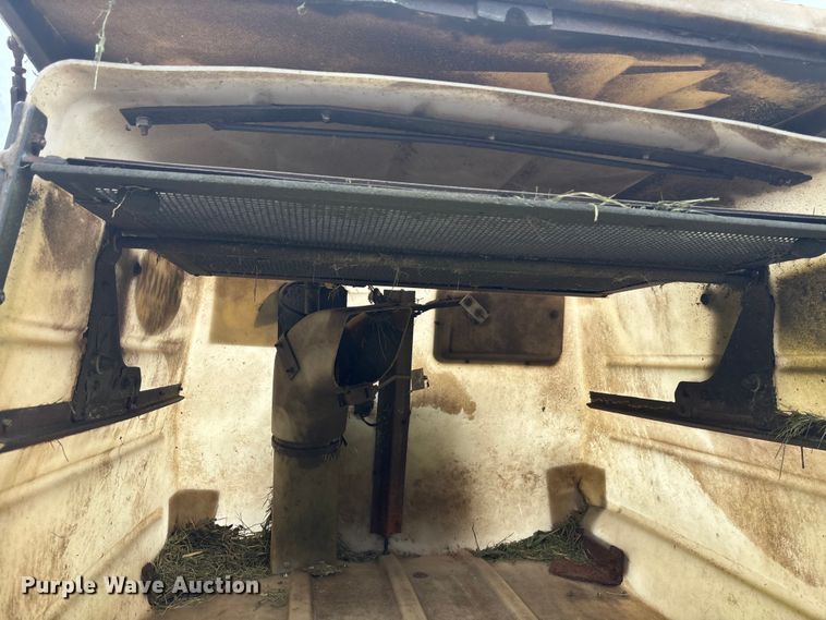 image for item EE3964 Walker MTGHS ZTR lawn mower