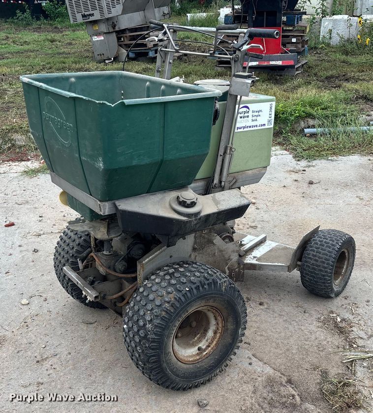 image for item EE3965 Permagreen Magnum B1B spreader