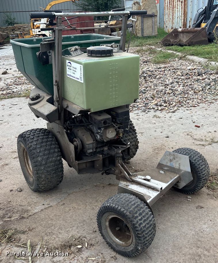 image for item EE3965 Permagreen Magnum B1B spreader