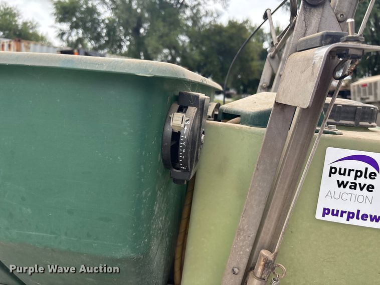 image for item EE3965 Permagreen Magnum B1B spreader