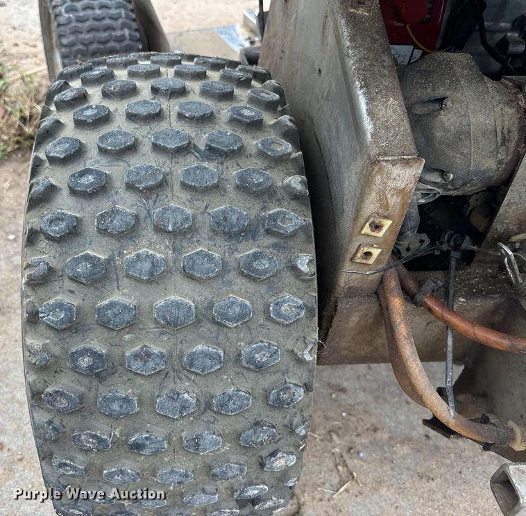 image for item EE3965 Permagreen Magnum B1B spreader