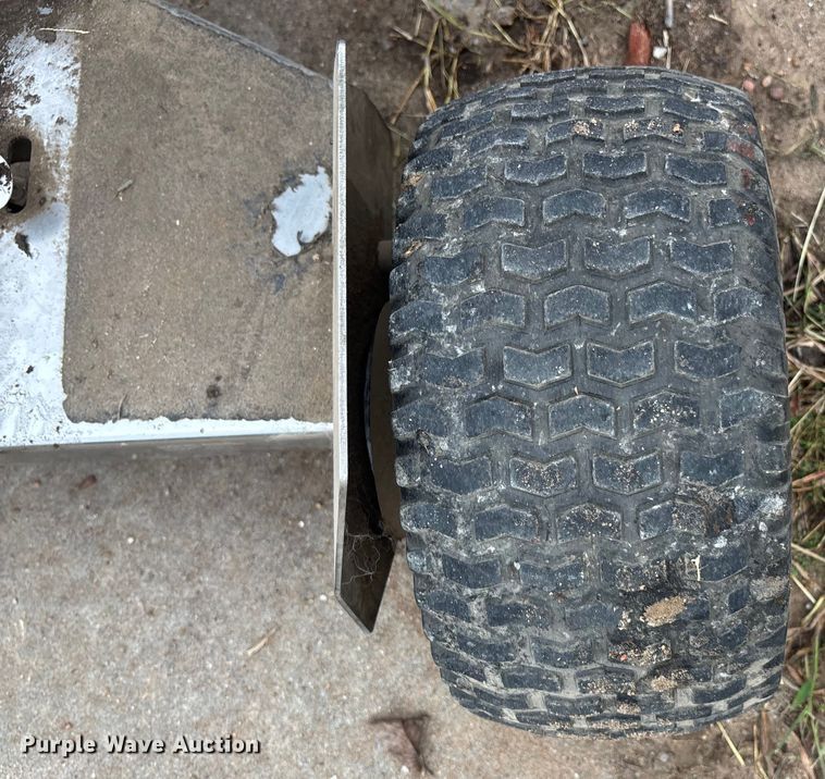 image for item EE3965 Permagreen Magnum B1B spreader