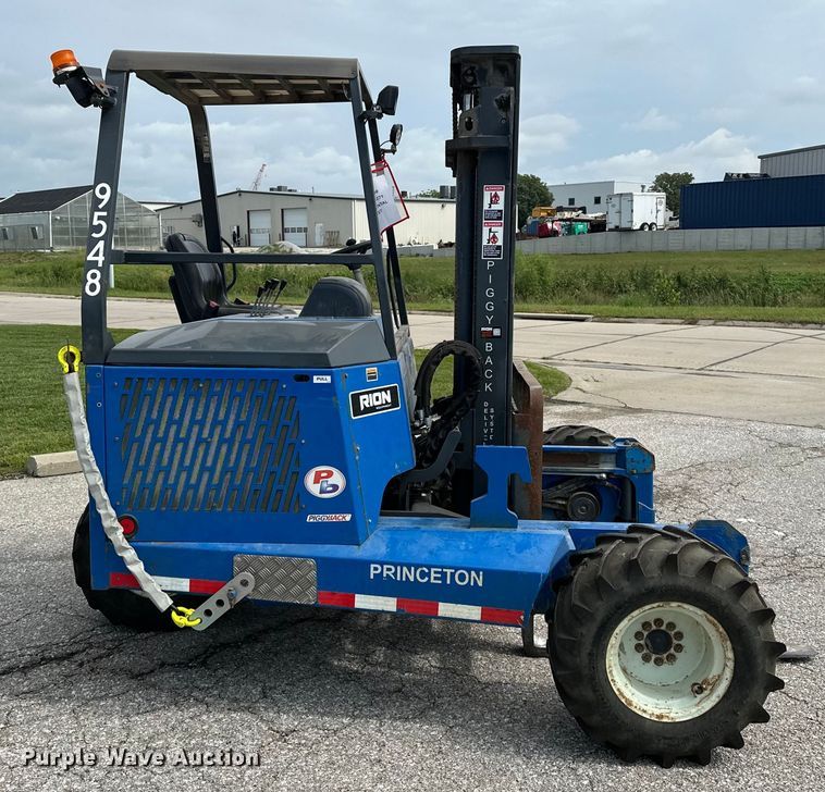 image for item EE3992 2014 Princeton PB70.3 forklift