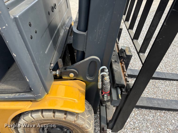 image for item EE3993 Caterpillar 2ET3000 forklift