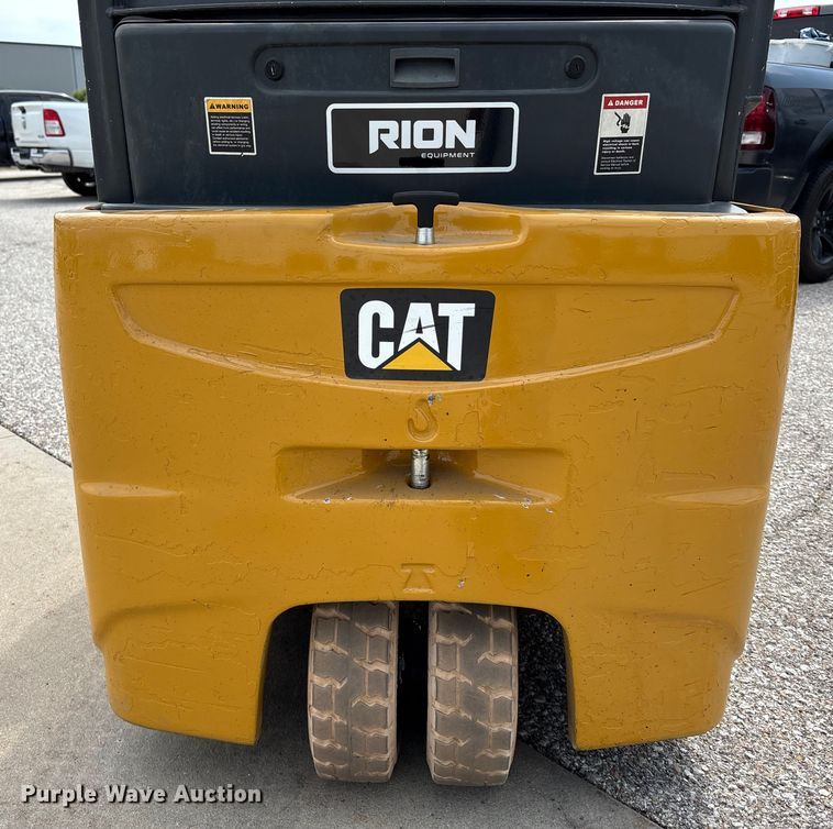 image for item EE3993 Caterpillar 2ET3000 forklift