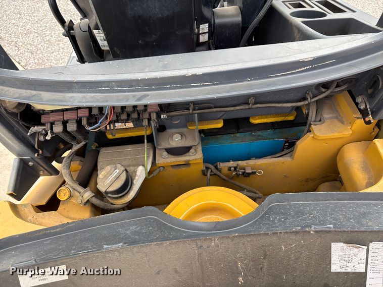 image for item EE3993 Caterpillar 2ET3000 forklift