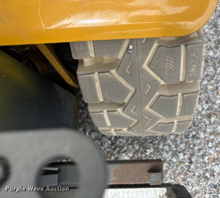 image for item EE3993 Caterpillar 2ET3000 forklift