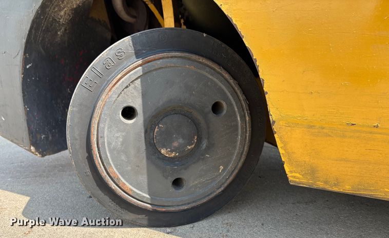 image for item EE3994 Caterpillar 2C6000 forklift