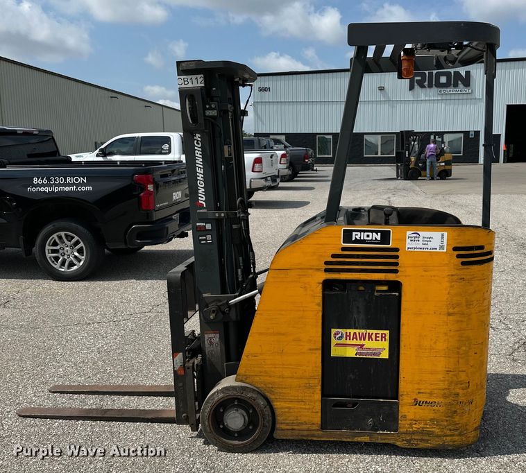 image for item EE3995 Jungheinrich ETG235 forklift