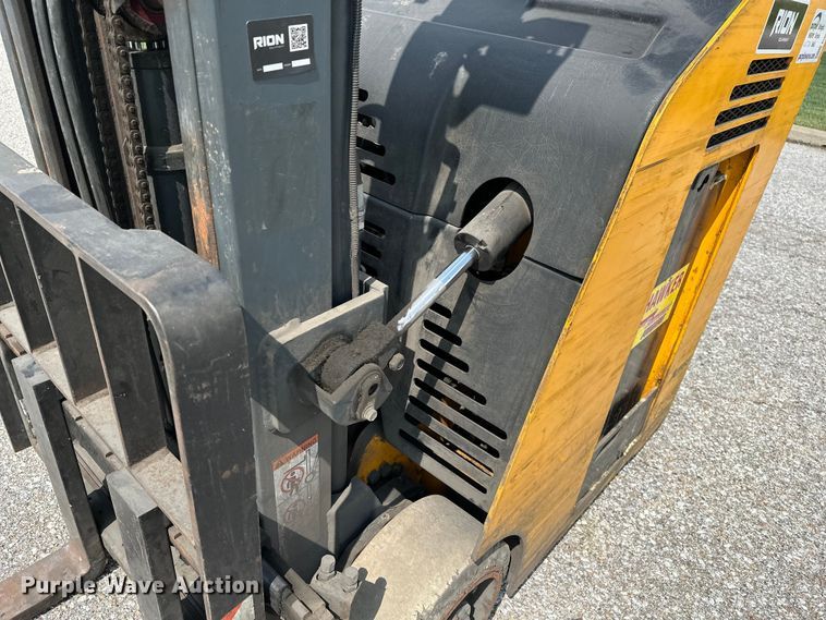 image for item EE3995 Jungheinrich ETG235 forklift