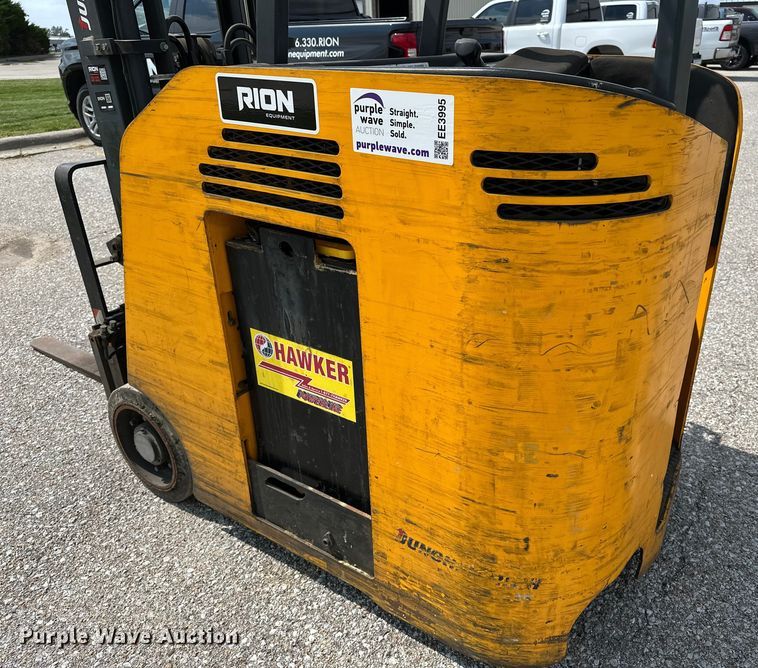 image for item EE3995 Jungheinrich ETG235 forklift