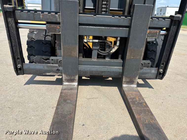 image for item EE3996 Caterpillar 2ET3500 forklift