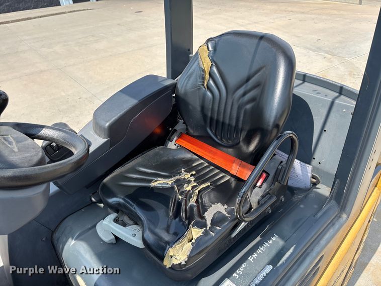 image for item EE3996 Caterpillar 2ET3500 forklift