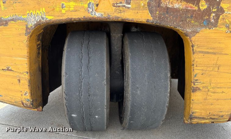 image for item EE3996 Caterpillar 2ET3500 forklift