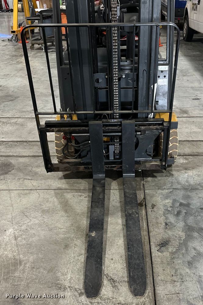image for item EE3997 Caterpillar 2ET3000 forklift