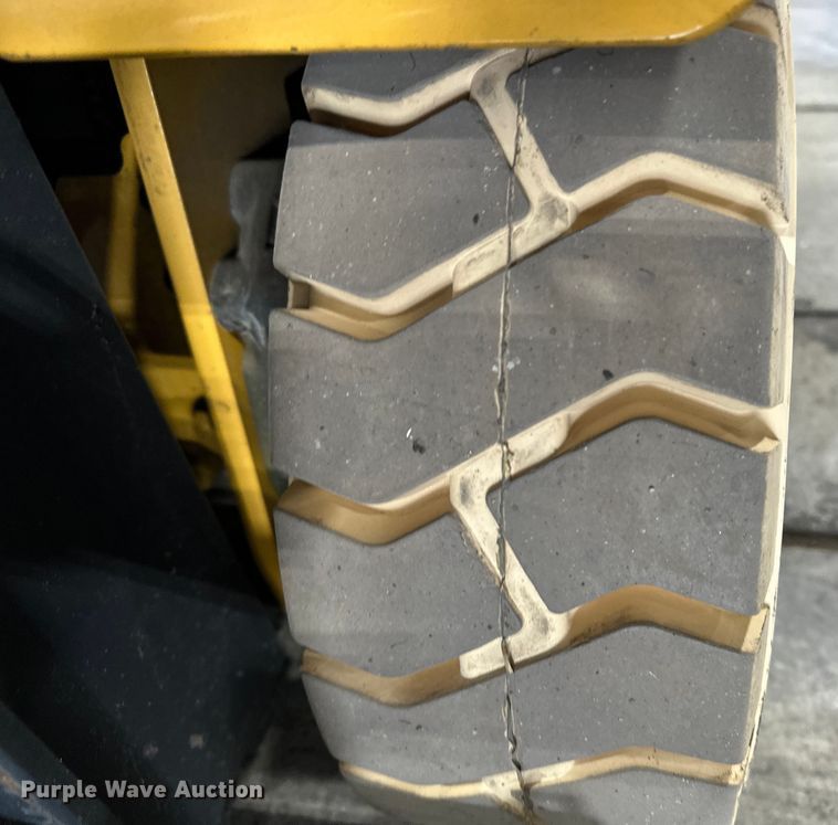 image for item EE3997 Caterpillar 2ET3000 forklift