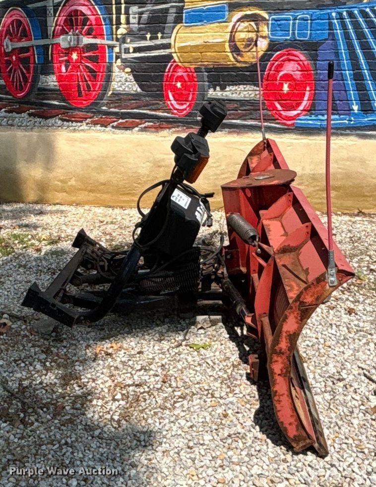 image for item EE3999 Hiniker plow