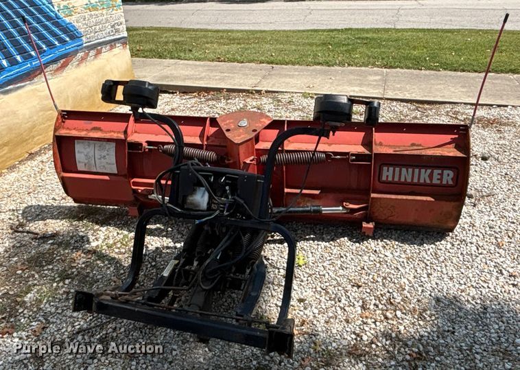 image for item EE3999 Hiniker plow