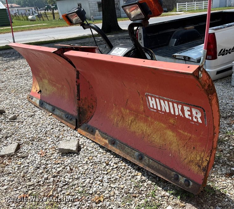 image for item EE3999 Hiniker plow