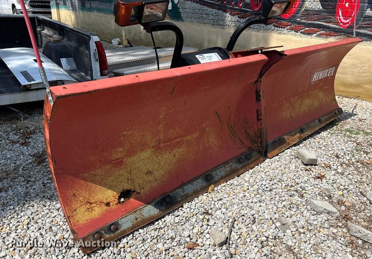 image for item EE3999 Hiniker plow