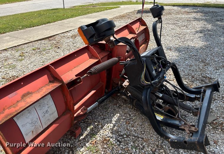 image for item EE3999 Hiniker plow