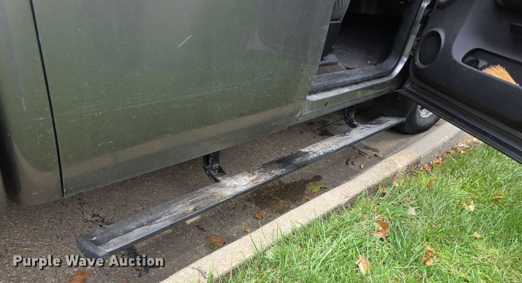 image for item EF3794 2007 Chevrolet Silverado 1500 Crew Cab pickup truck