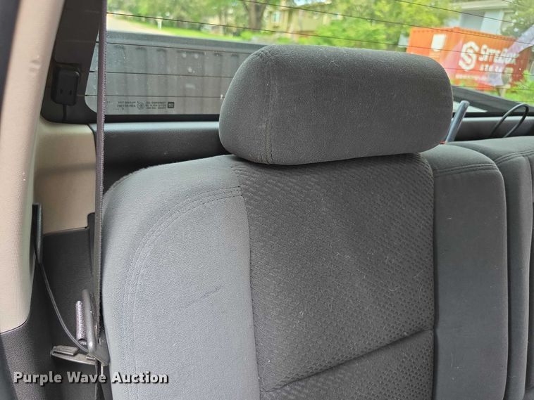 image for item EF3794 2007 Chevrolet Silverado 1500 Crew Cab pickup truck