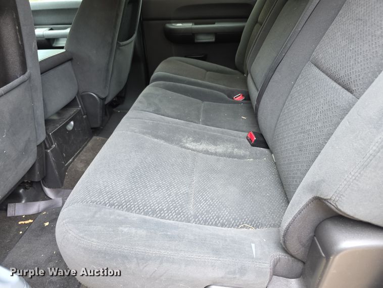 image for item EF3794 2007 Chevrolet Silverado 1500 Crew Cab pickup truck