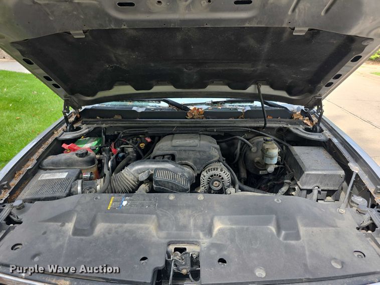 image for item EF3794 2007 Chevrolet Silverado 1500 Crew Cab pickup truck