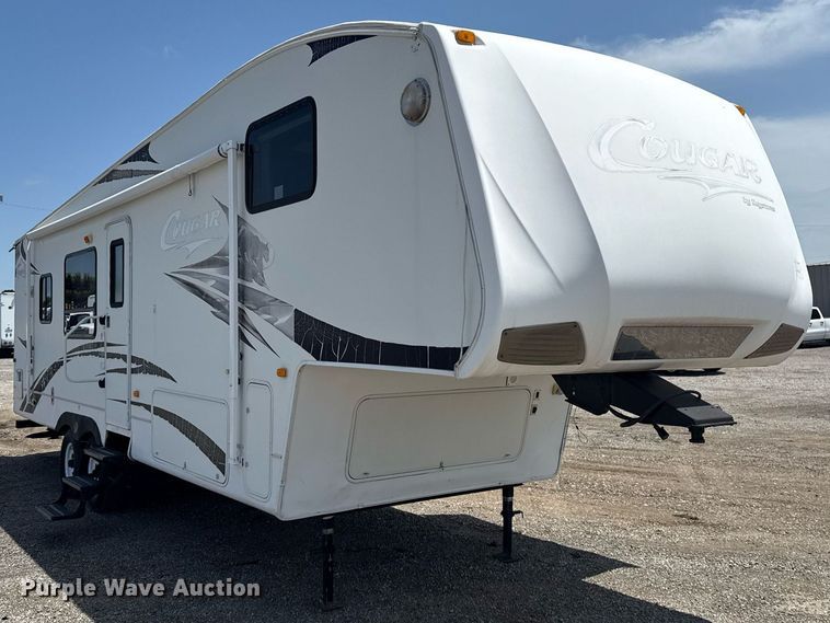 image for item EG5986 2008 Keystone Cougar camper