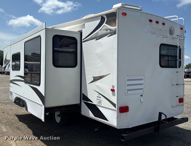 image for item EG5986 2008 Keystone Cougar camper