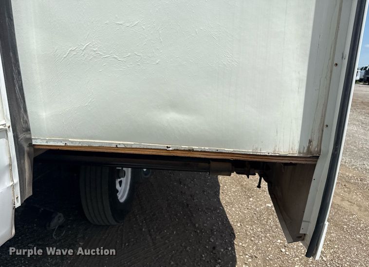 image for item EG5986 2008 Keystone Cougar camper