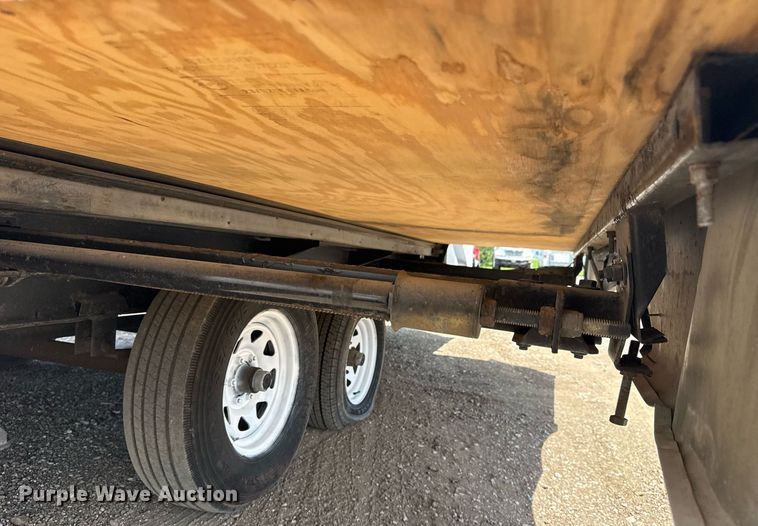 image for item EG5986 2008 Keystone Cougar camper