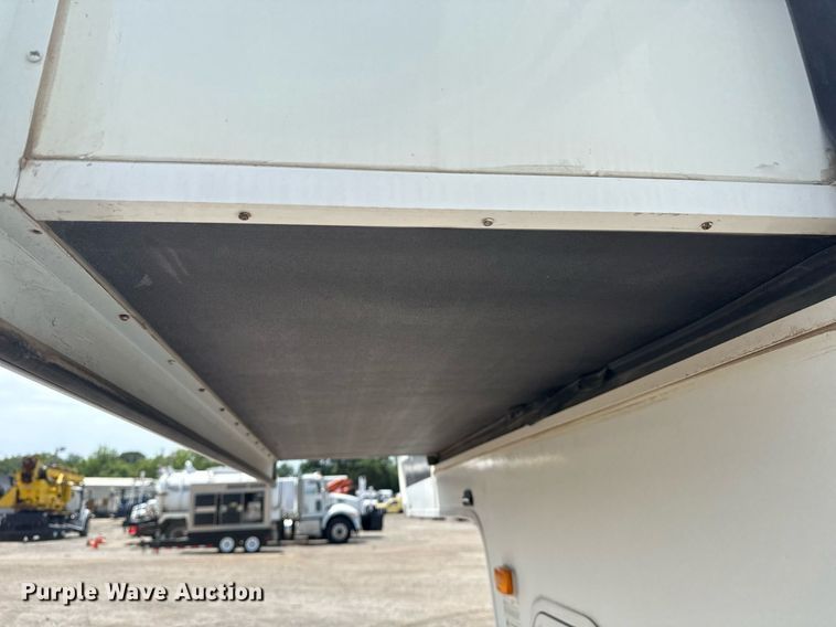 image for item EG5986 2008 Keystone Cougar camper