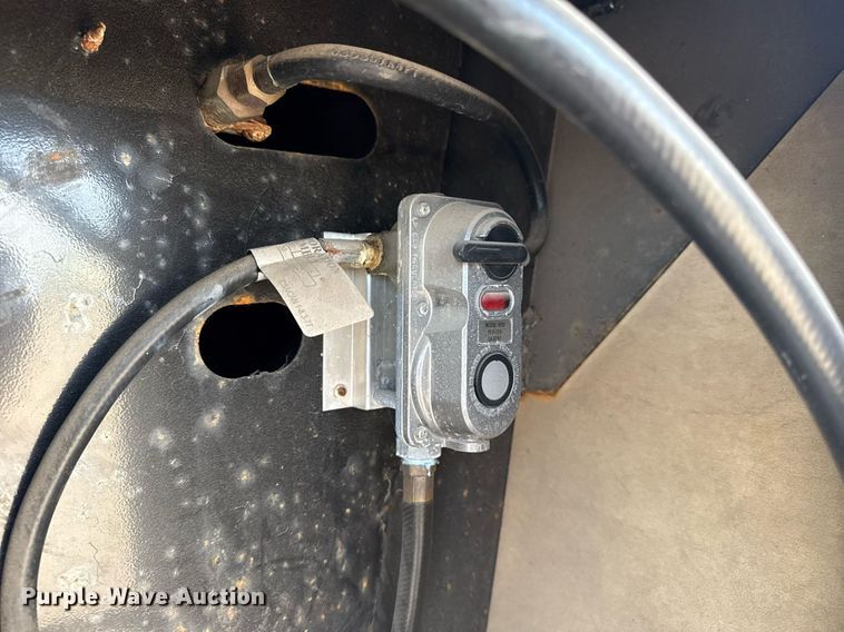 image for item EG5986 2008 Keystone Cougar camper