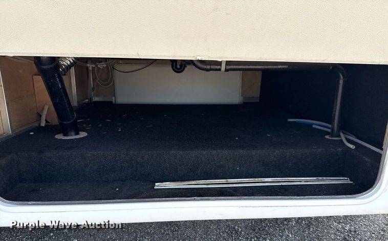 image for item EG5986 2008 Keystone Cougar camper