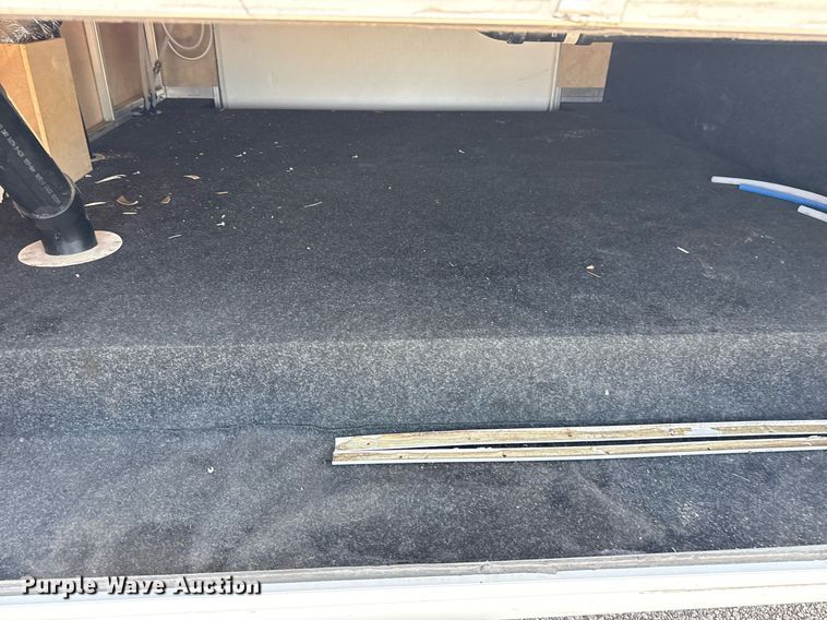 image for item EG5986 2008 Keystone Cougar camper