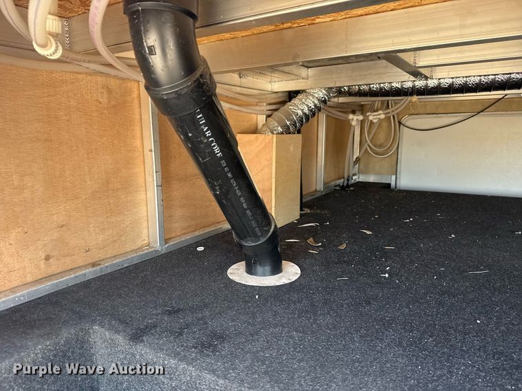 image for item EG5986 2008 Keystone Cougar camper