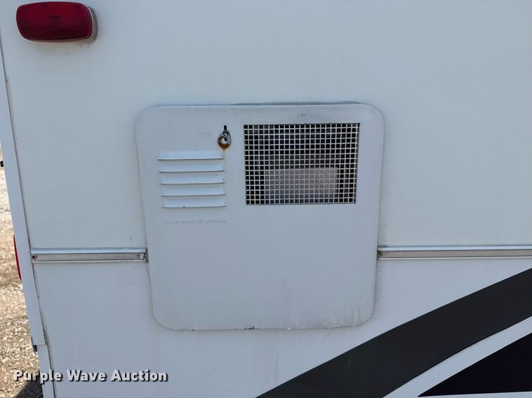 image for item EG5986 2008 Keystone Cougar camper