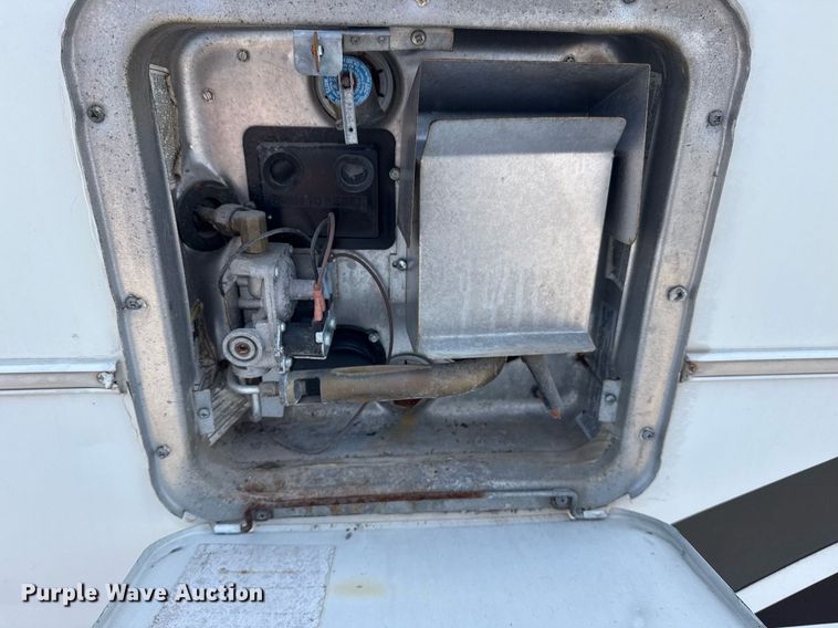 image for item EG5986 2008 Keystone Cougar camper