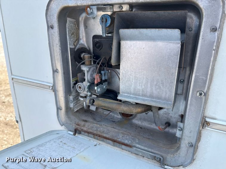 image for item EG5986 2008 Keystone Cougar camper