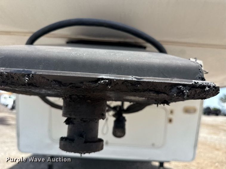 image for item EG5986 2008 Keystone Cougar camper