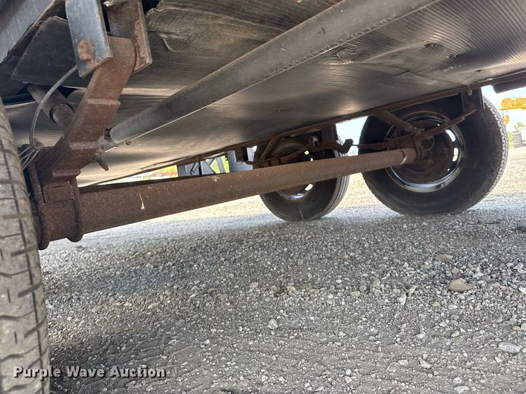 image for item EG5986 2008 Keystone Cougar camper