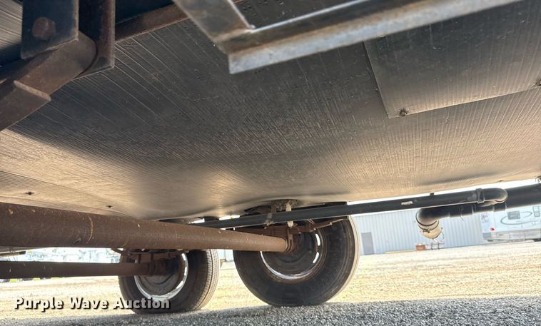 image for item EG5986 2008 Keystone Cougar camper