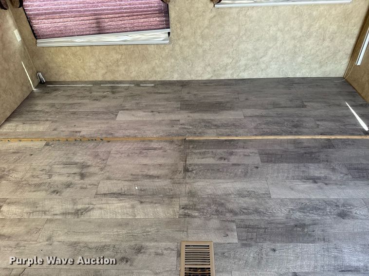 image for item EG5986 2008 Keystone Cougar camper