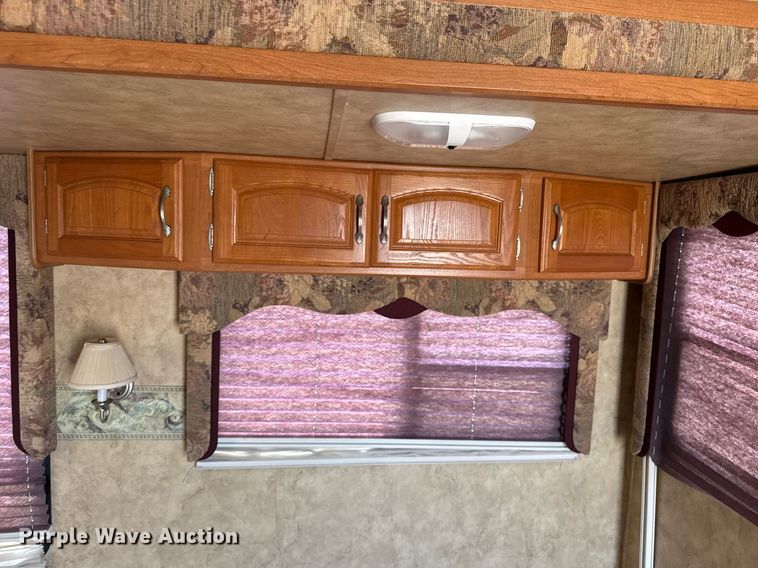 image for item EG5986 2008 Keystone Cougar camper