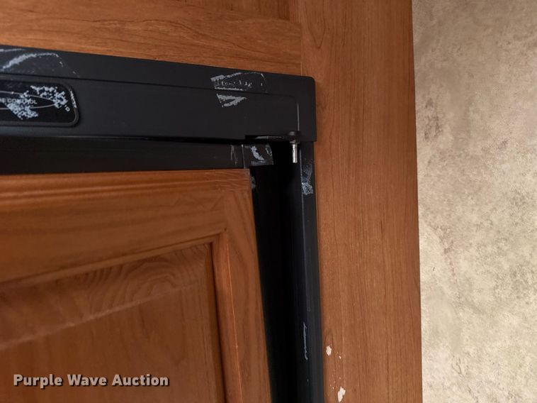 image for item EG5986 2008 Keystone Cougar camper