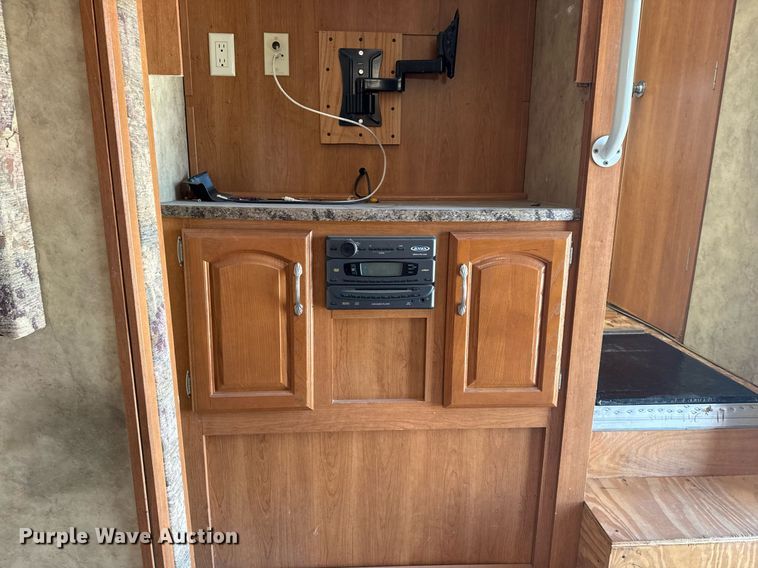 image for item EG5986 2008 Keystone Cougar camper