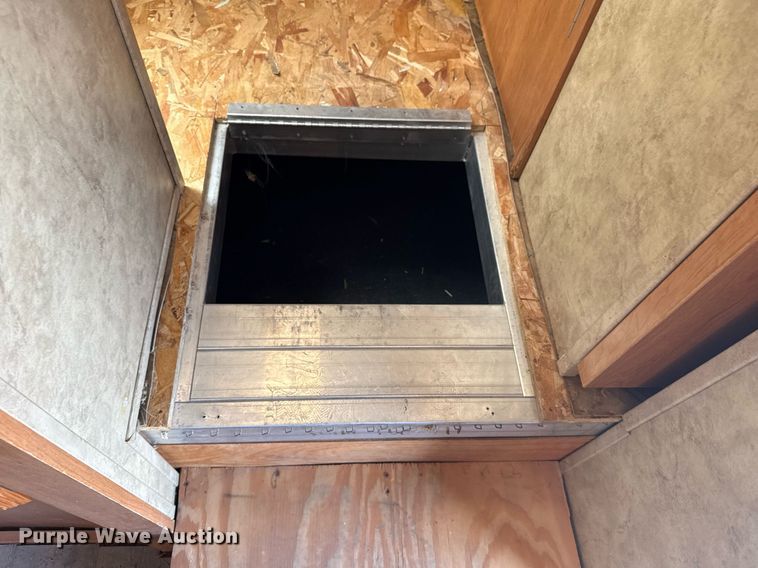 image for item EG5986 2008 Keystone Cougar camper